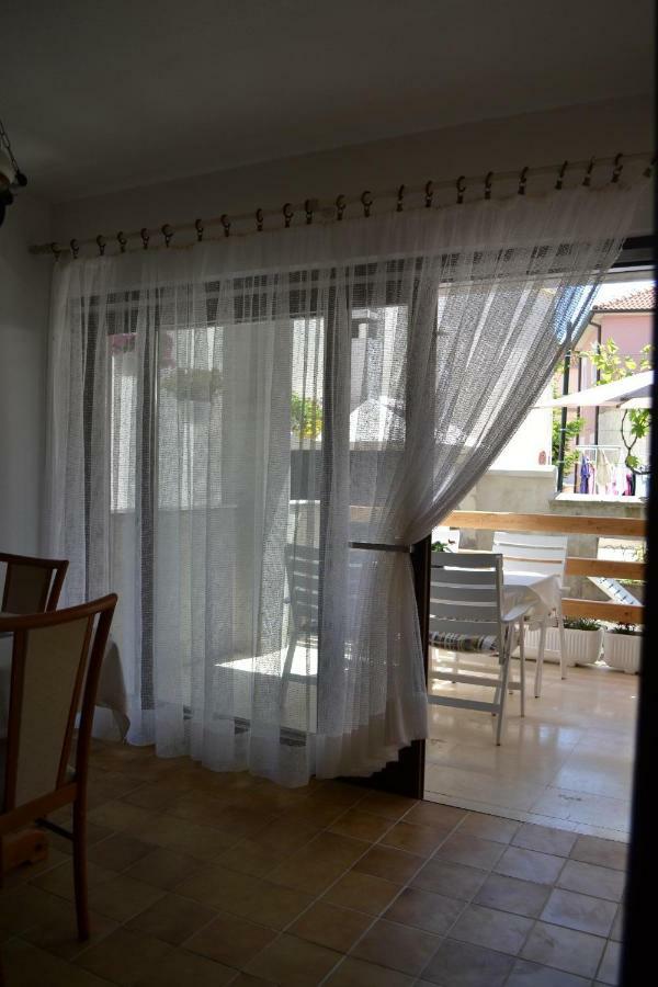Apartment Jade Vodice Buitenkant foto